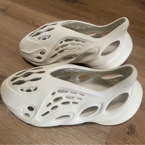 Adidas Yeezy Foam Runner Ararat, Color: Stone Salt, Size